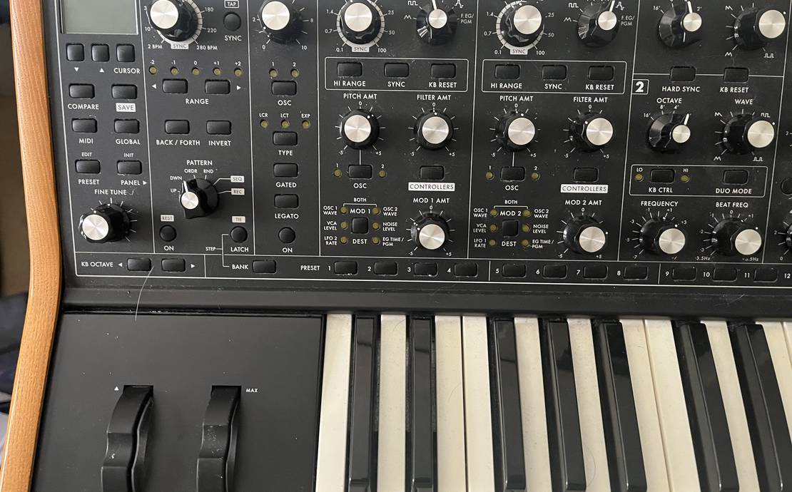 Moog Subsequent 37