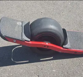 Onewheel Pint /w WTF Rails