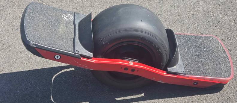 Onewheel Pint /w WTF Rails