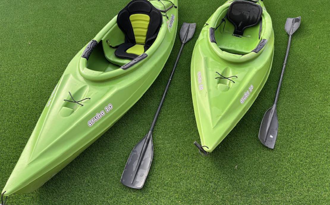 Aruba 10' Kayak x2