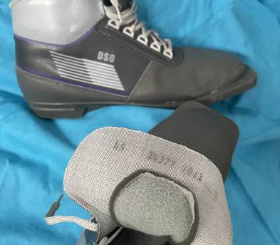 Sport XC5 Cross Country Skis With Boots and Poles