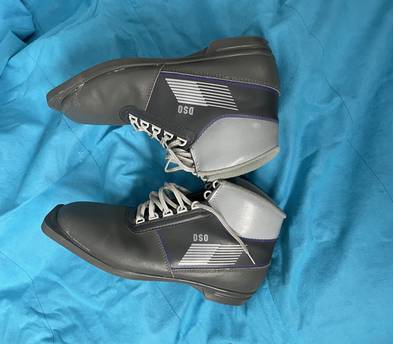 Sport XC5 Cross Country Skis With Boots and Poles