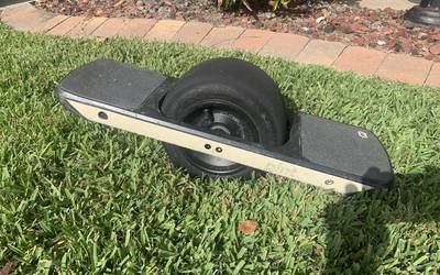 Onewheel rental in Satellite Beach