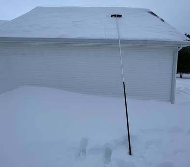 Snow Roof Rake with 20 foot aluminum pole