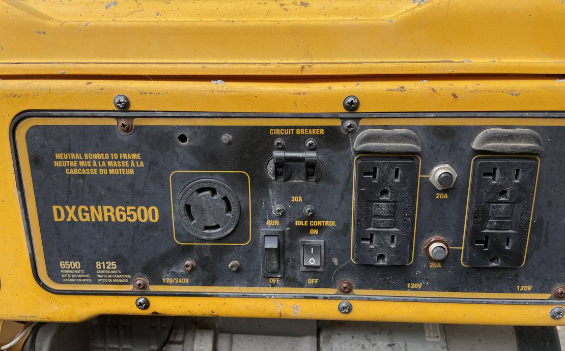 6,500 watt DeWalt generator