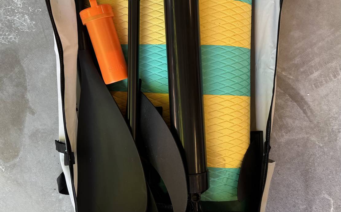 Paddle board for rent. Lifejacket included.