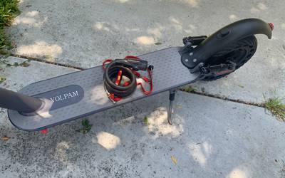 Medium Small Cruiser Electric Scooter