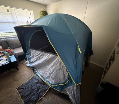 Camping tent