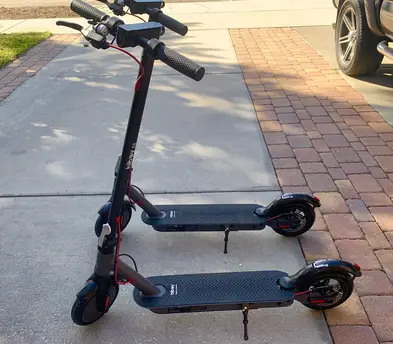 Electric scooter