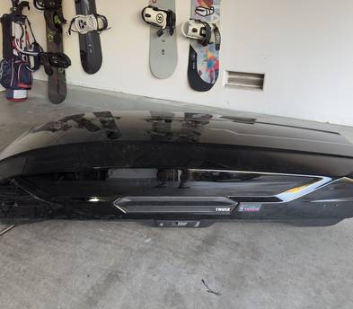 Thule Motion 3 XL Cargo Box