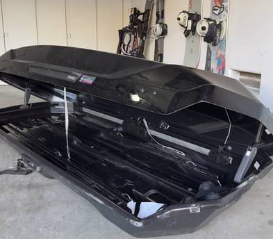 Thule Motion 3 XL Cargo Box