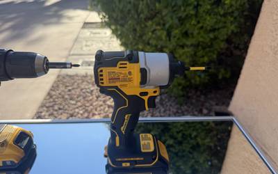Dewalt Drill + impact driver set