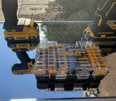 Dewalt Drill + impact driver set