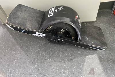 Onewheel Xr with Hoosier Treaded Tire and Charger