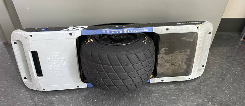 Onewheel Xr with Hoosier Treaded Tire and Charger