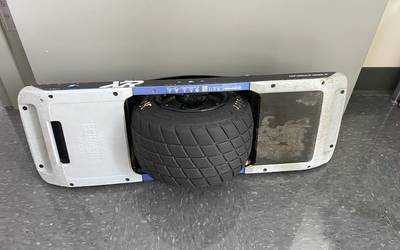 Onewheel Xr with Hoosier Treaded Tire and Charger