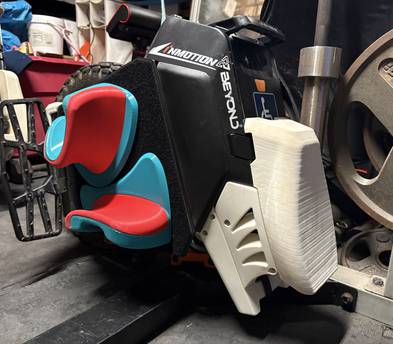 InMotion V14 w/ Grizzla. Electric unicycle. EUC.