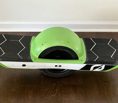 Onewheel GT +fast charger (PEV) with soft ride tire and cushioned footpads