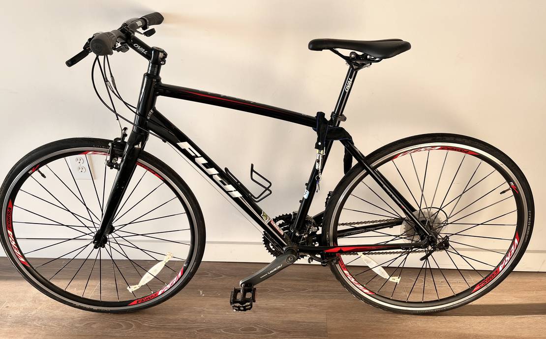 Fuji Absolute 1.7 Bike, Light Aluminium Frame, Shimano Gears