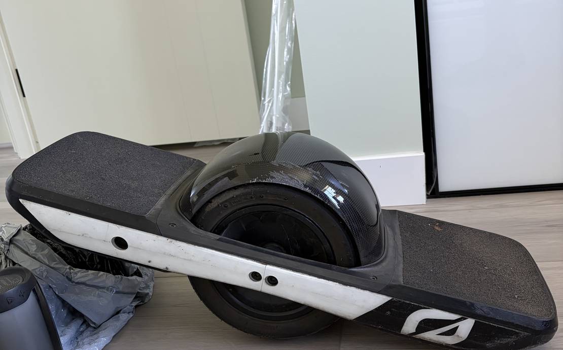 Onewheel GT commuter for rent