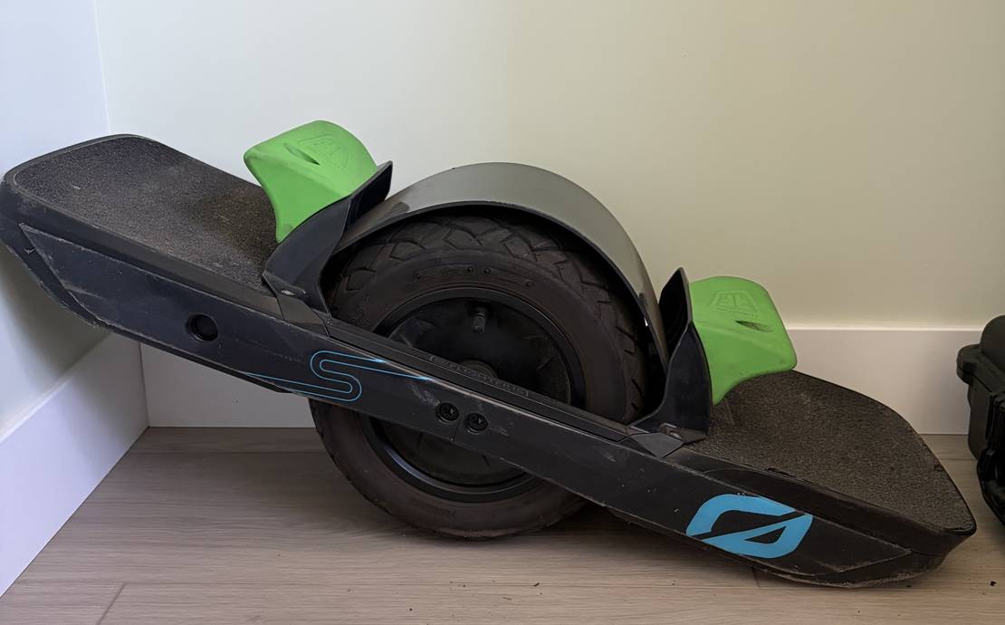 Onewheel GT S-Series – High-Performance Electric Board + Charger FLIGHT FINS