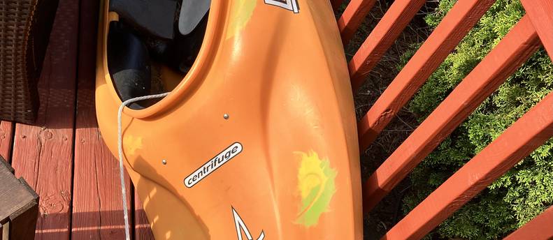 Dart kayak