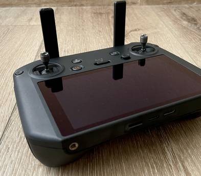 DJI Mavic 3 Pro Cine Premium Combo + landing pad