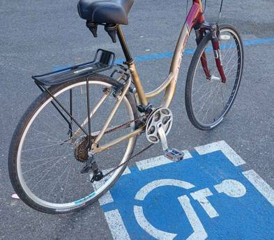 Women’s Trek 7300 step through Bike