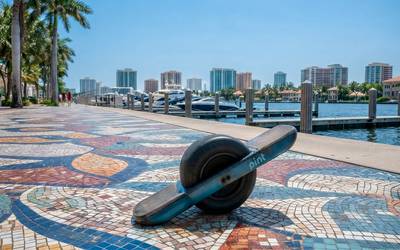 Electric Skateboard rental in Jupiter