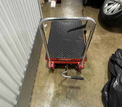VEVOR Hydraulic Lift Table