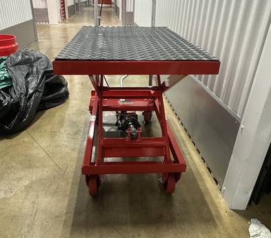 VEVOR Hydraulic Lift Table