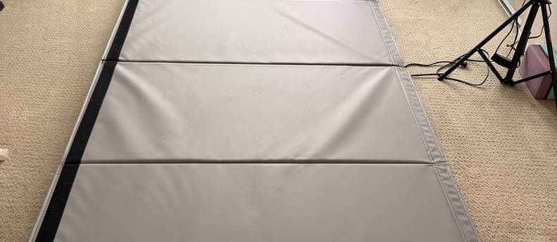 Top of the line wrestling / gymnastics / contortion / aerial / silks / crash landing mats 16 feet by 4!