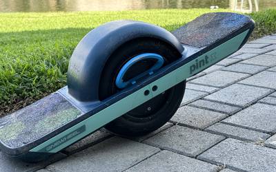 OneWheel Pint X with Ultra Charger