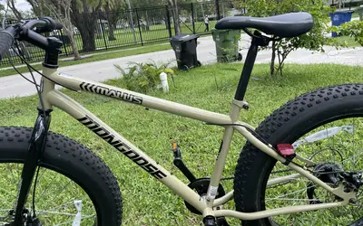 Bike rental in Hallandale Beach
