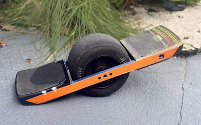 Onewheel XR+ with CBXR Battery