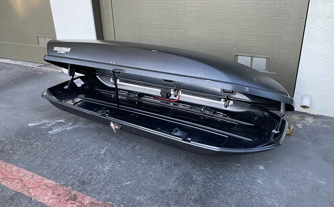Cargo Roof Box (18 cu. ft)
