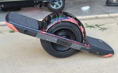 Onewheel Pint with Charger