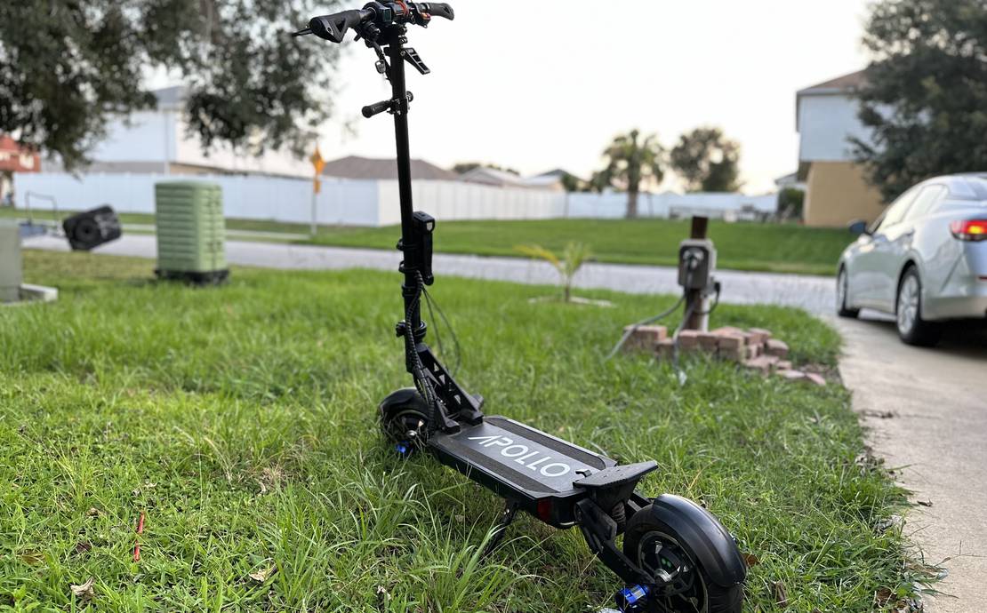 Apollo Ghost Electric Scooter