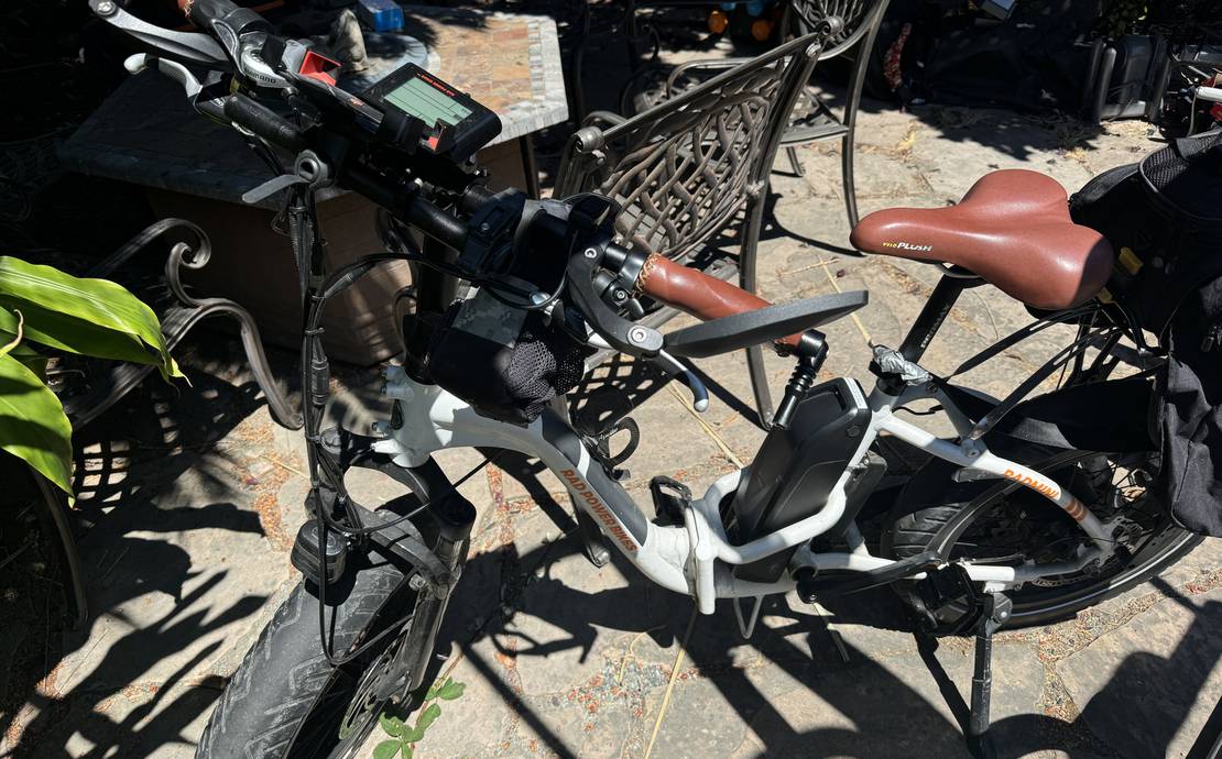 Rad mini electric bike rental class 2, throttle assist