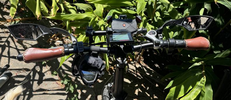 Rad mini electric bike rental class 2, throttle assist