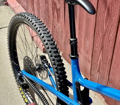 Mountain Bike - Santa Cruz Hightower 29" Large Full-Suspension (Rental)