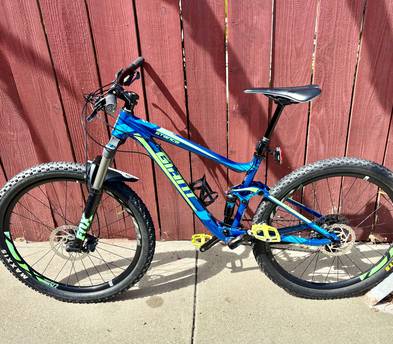 Mountain Bike Rental - 2017 Giant Stance (Small)