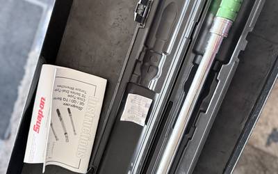 Snap On 1/2 Torque Wrench