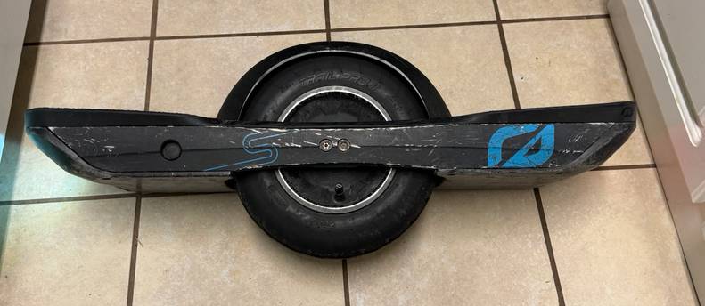 Onewheel GTS w/ 6in hub and hypercharger