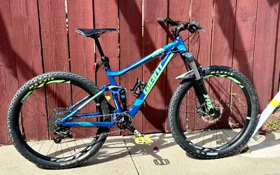 Bike rental in Hayward