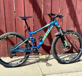 Mountain Bike Rental - 2017 Giant Stance (Small)