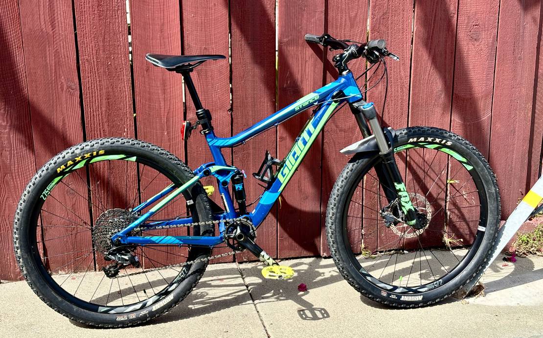 Mountain Bike Rental - 2017 Giant Stance (Small)