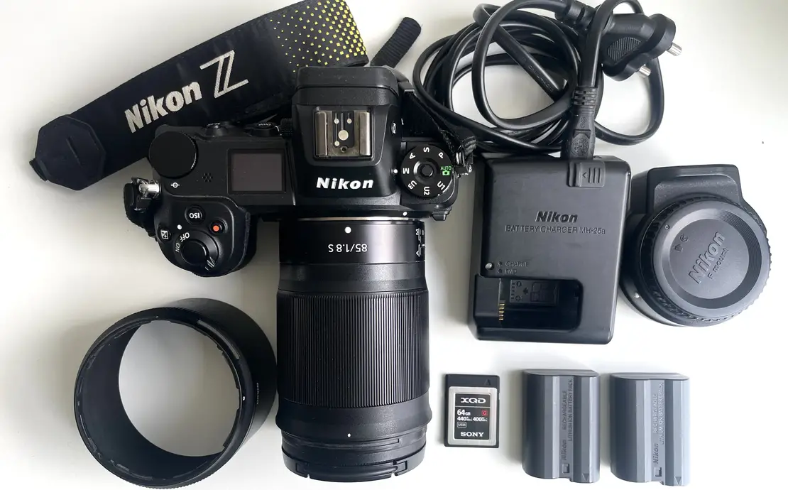 Nikon Z6 Mirrorless Camera Kit - Ideal for Portraits & Videos