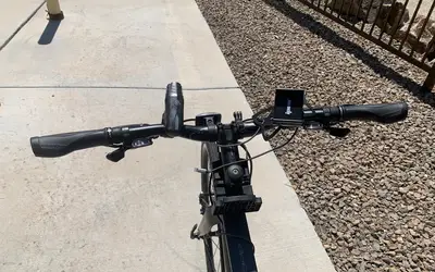Giant - Hybrid Bicycle