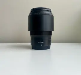 Nikon Z 85mm f/1.8 s prime lens